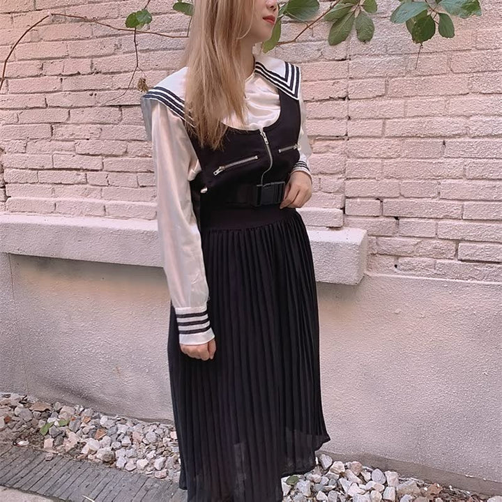 Elegant women's high waist pleated A-line midi skirt, perfect for chic everyday fashion or sophisticated formal wear.