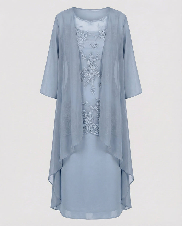 Women's elegant 3/4 sleeve two-piece set, featuring stylish patchwork. A comfortable complete outfit for summer fashion.