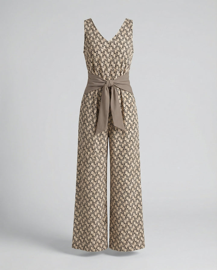 Stylish brown sleeveless women's jumpsuit, featuring a round neck, ideal for effortless elegance and summer comfort.