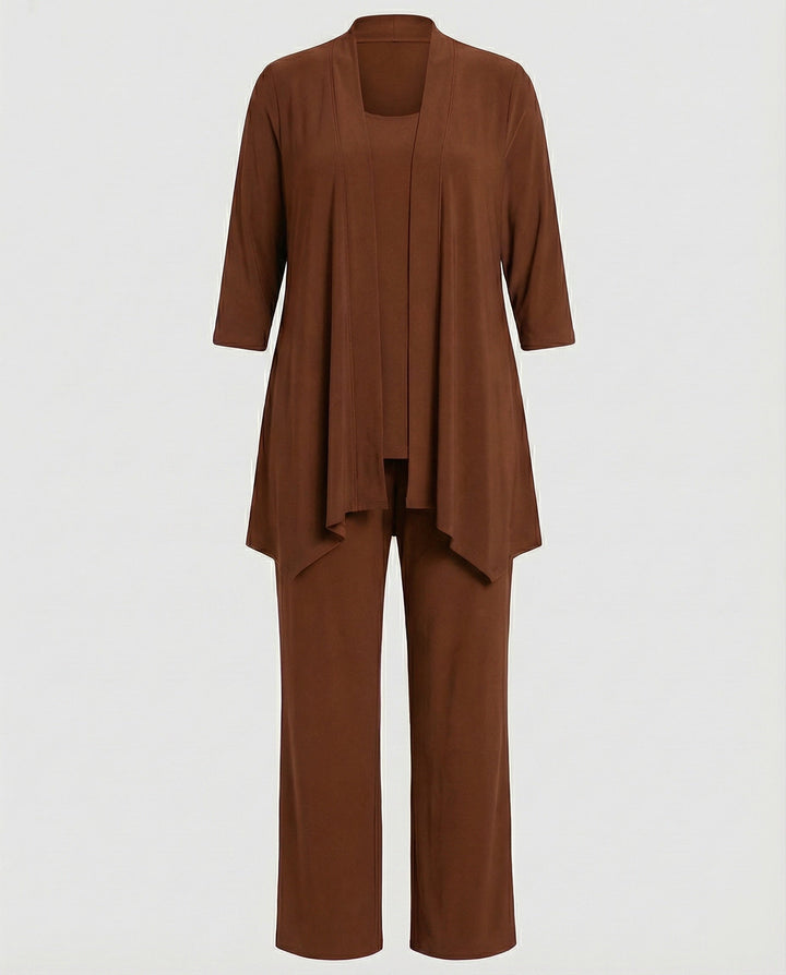 Chic women's 3-piece pantsuit for versatile style: tailored blazer, vest & pants for business & formal events.