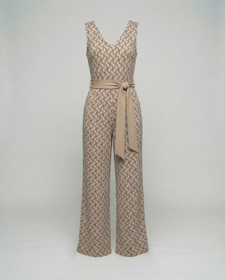Versatile women's jumpsuit for an effortless, chic look. Comfortable one-piece for casual or formal wear.