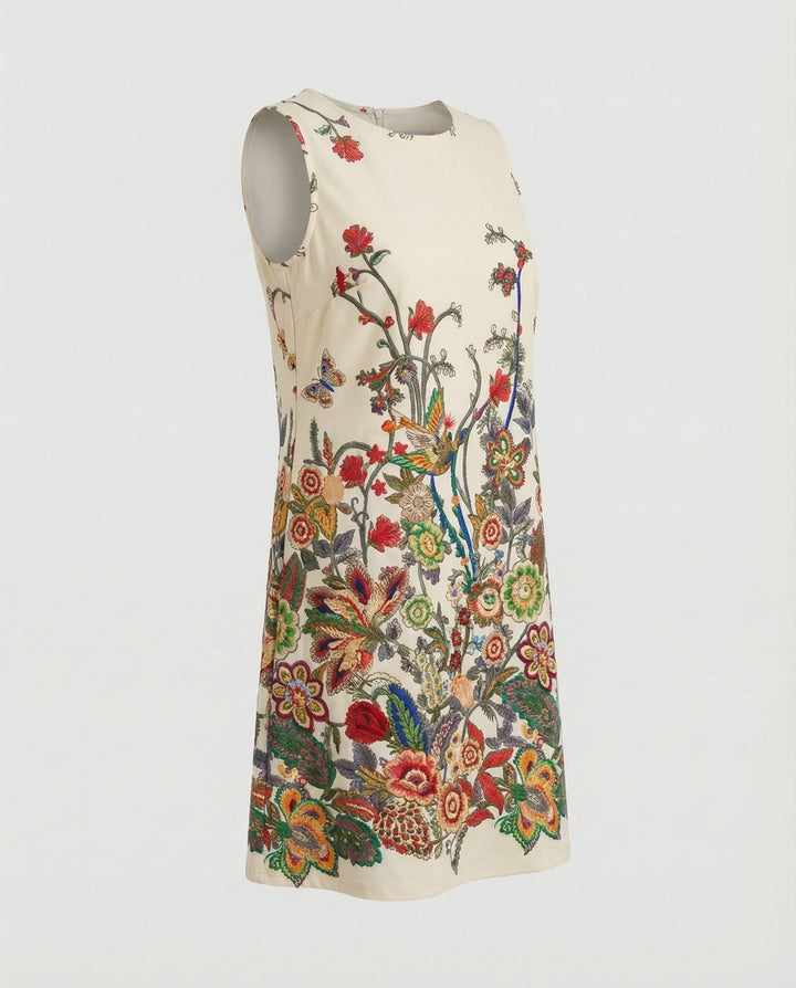 Versatile sleeveless casual dress for women, vibrant artistic print, perfect for everyday chic.