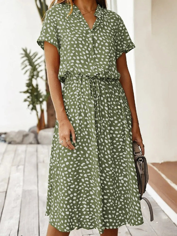 Versatile women's midi dress, elegant & perfect for summer days, vacations, or casual outings.
