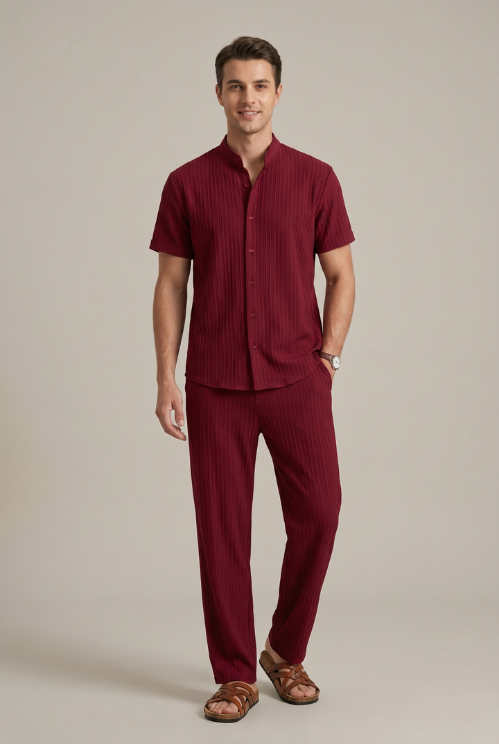 Versatile men's striped two-piece set, perfect for casual wear, includes a comfortable short sleeve shirt & trousers.