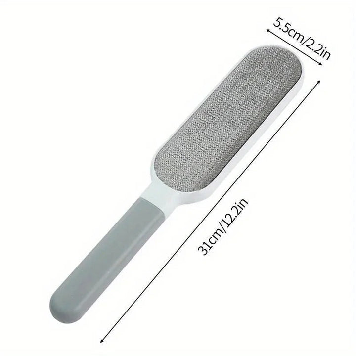 Reusable microfiber dust brush with soft bristles, ideal for cleaning dust, lint, and pet hair from various surfaces efficien