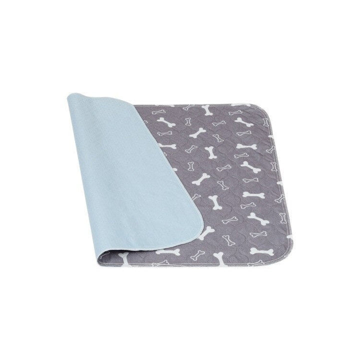 Absorbent dog & puppy training pee pad. Reusable, prevents accidents, keeps floors clean.