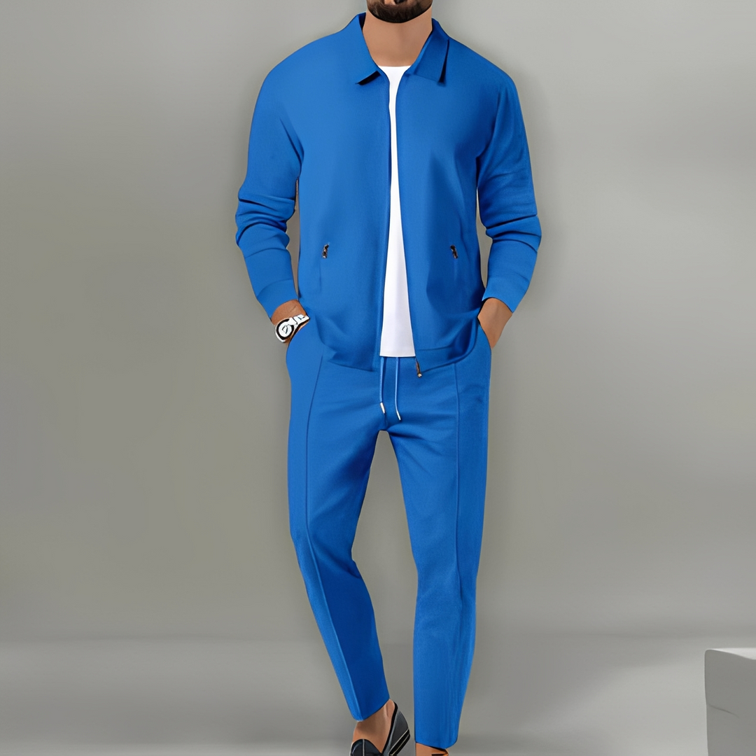 Comfortable men's tracksuit set. Zip-up jacket & matching bottoms for activewear, sportswear, or casual style.