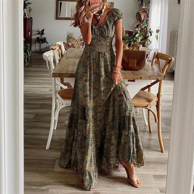 Chic women's boho maxi dress, a long & elegant design that flatters. Perfect for casual summer & spring looks.