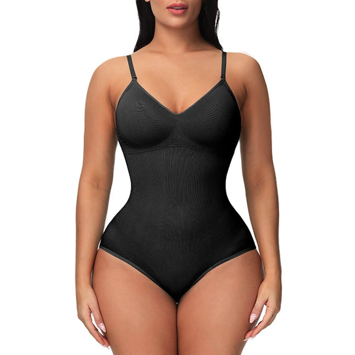 Comfortable seamless women's shapewear bodysuit, offers sculpting, smoothing, and invisible support.