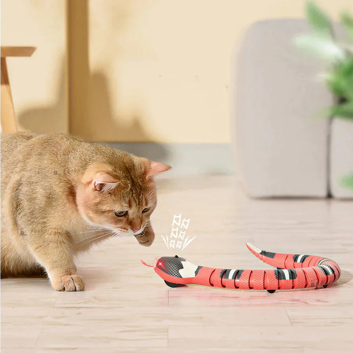 Interactive electronic cat toy for feline fun, promoting pet play & hunting instincts with rechargeable features.
