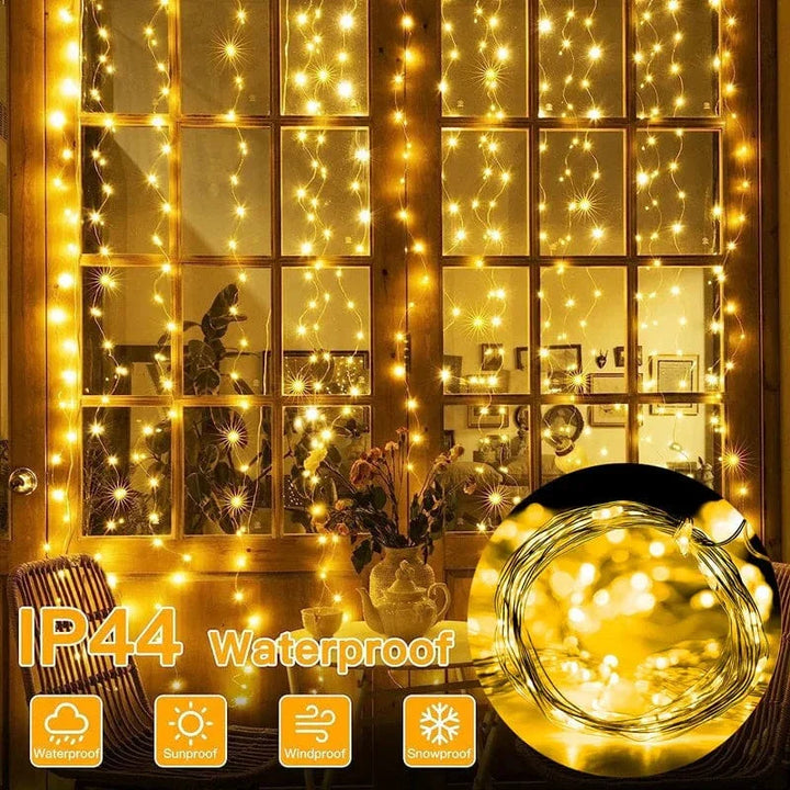 "Solar LED curtain light with copper wire, ideal for events, featuring warm white LEDs and solar power, outdoor use."