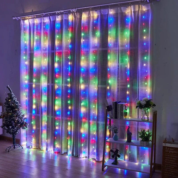 "Solar LED curtain light with copper wire, ideal for events, featuring warm white LEDs and solar power, outdoor use."