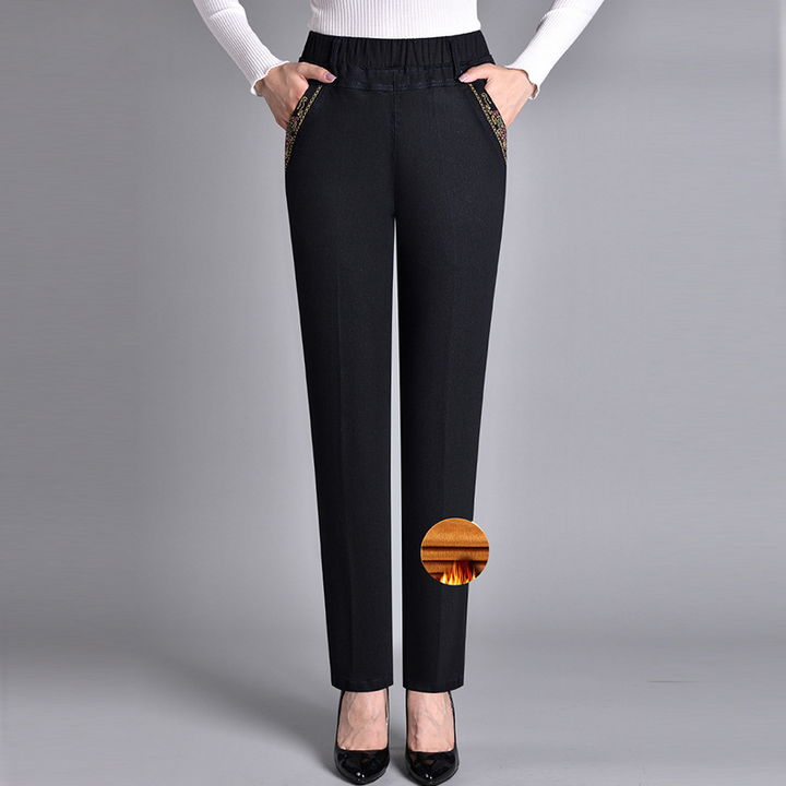 Everyday women's casual stretch jeans with a comfortable elastic waist and functional side pockets.