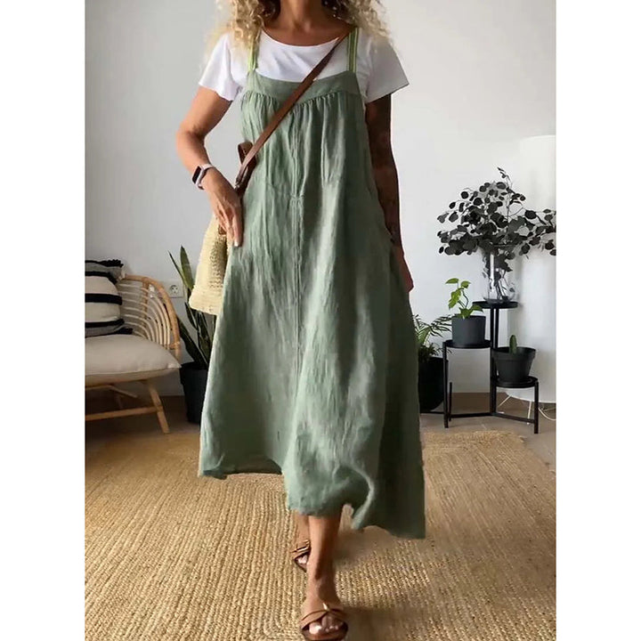 Versatile women's elegant midi dress, flowy design for all seasons. Comfortable & chic everyday fashion.