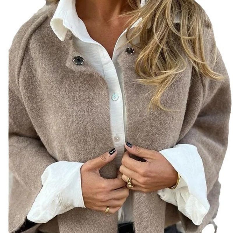 Cecila loose fit jacket for women. Comfortable, stylish, and elegant fall fashion outerwear. A versatile coat.