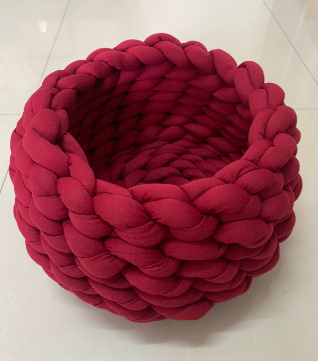 Versatile hand-woven cat bed, a cozy pet basket & stylish feline furniture. Handmade comfort for cats.