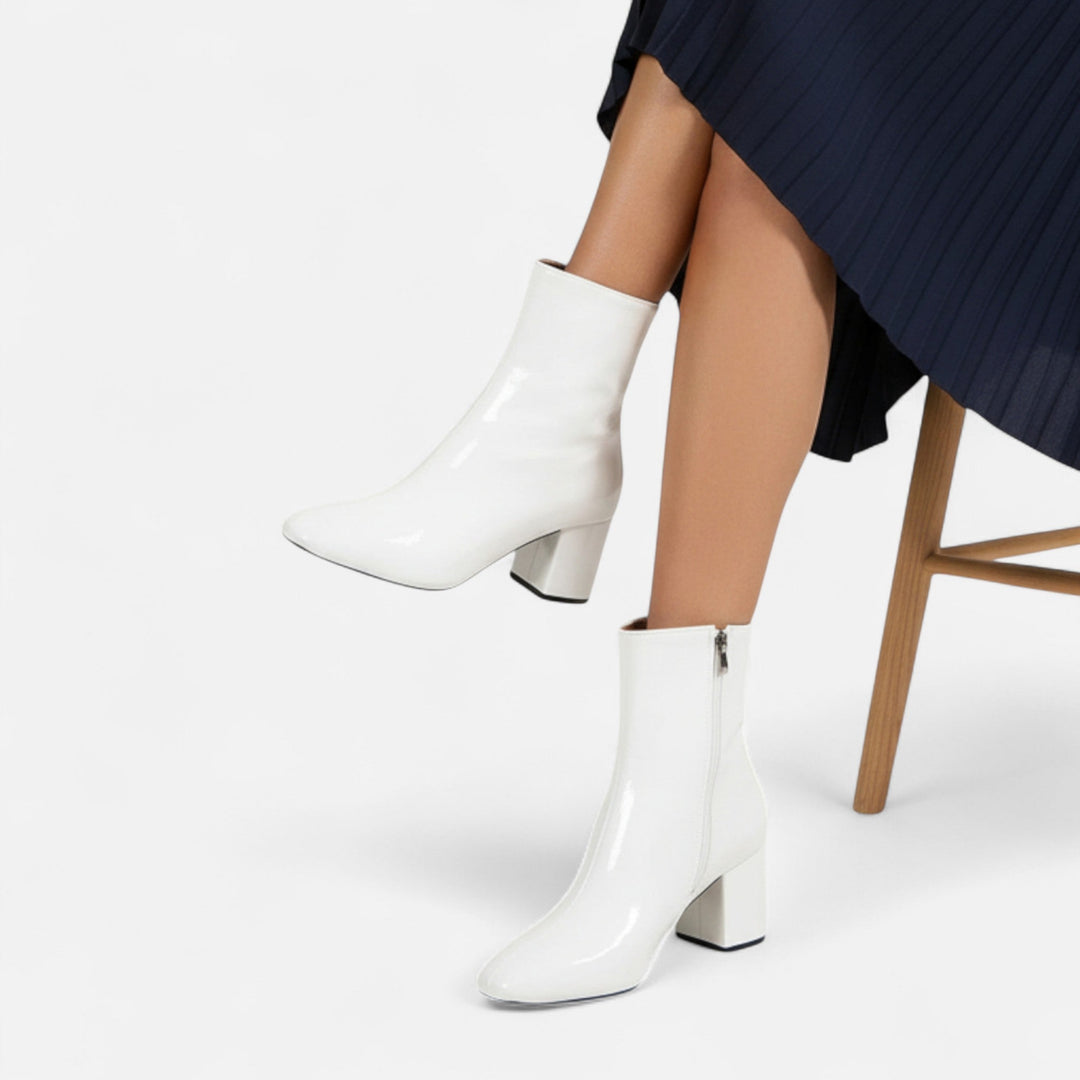 Women's comfortable ankle boots with a stable block heel & side zipper. Ideal for versatile everyday style.