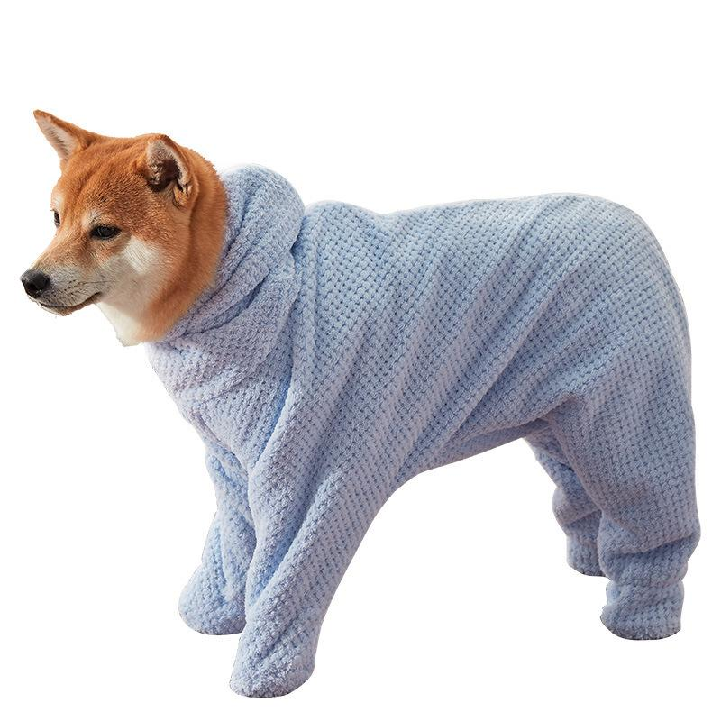 Soft hooded dog drying towel, quick-dry microfiber for pets. Ideal after dog baths & grooming, ensures ultimate pet comfort.
