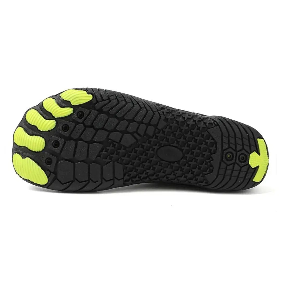 Natural movement barefoot shoes, unisex, with a secure lace-up and flexible sole.