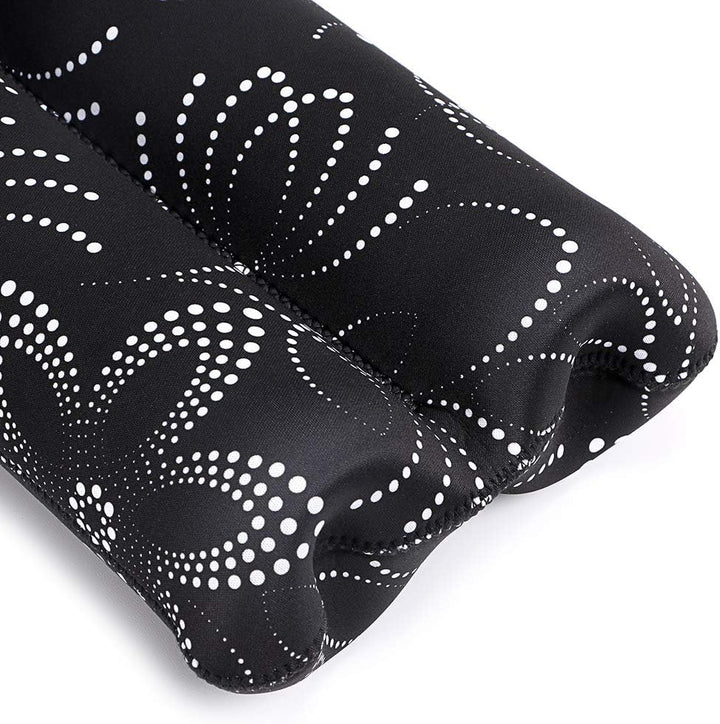 Insulated dual bottle wine tote bag, ideal for picnics, tailgating, and gifts.