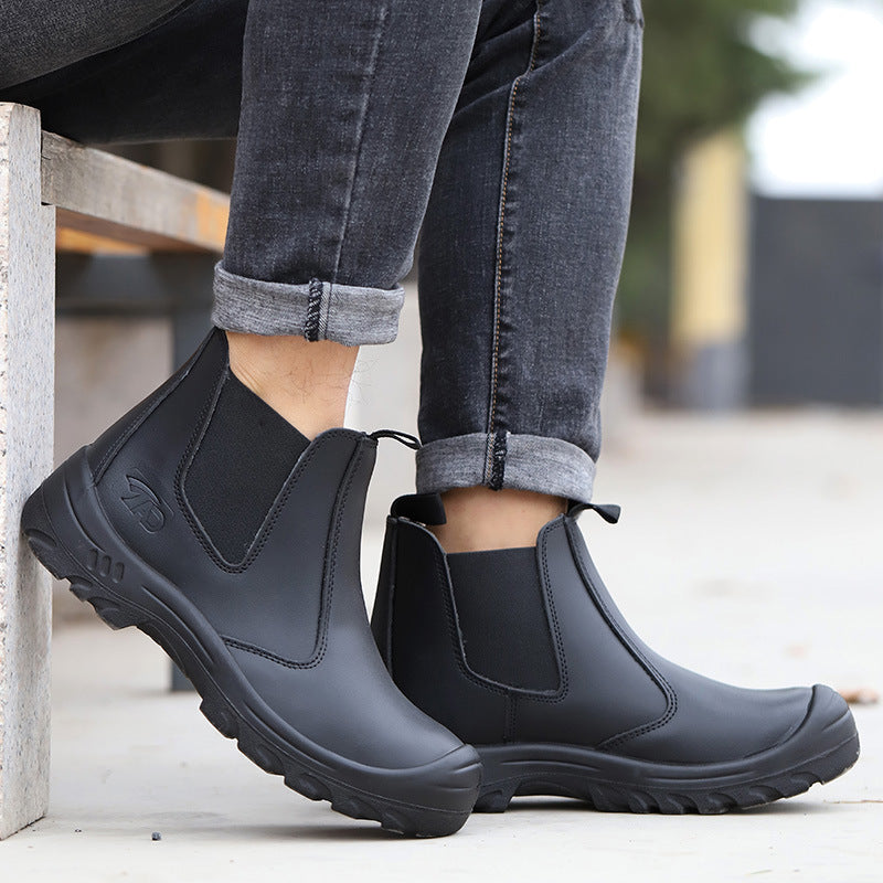 Comfortable unisex safety work shoes with orthopedic support, ideal for long shifts with slip-resistant soles.