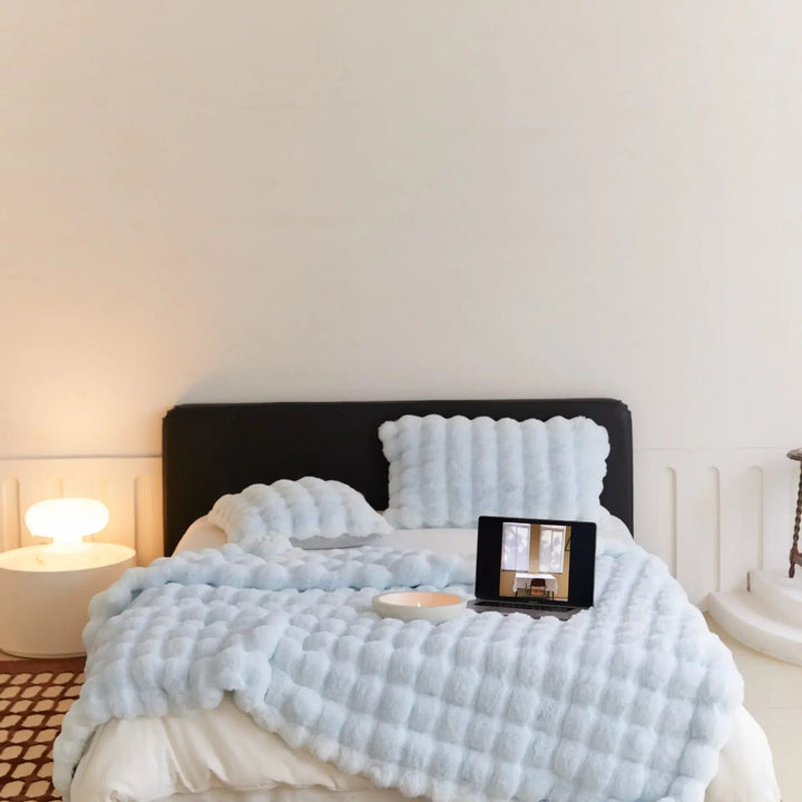 Plush fleece blanket, ultra-soft and comfortable for all-season warmth. Great for home decor.