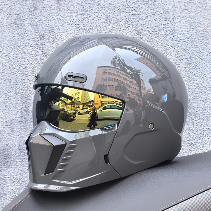 Stylish vintage pilot full face motorcycle helmet. Unisex design, DOT/ECE certified for ultimate biker safety.