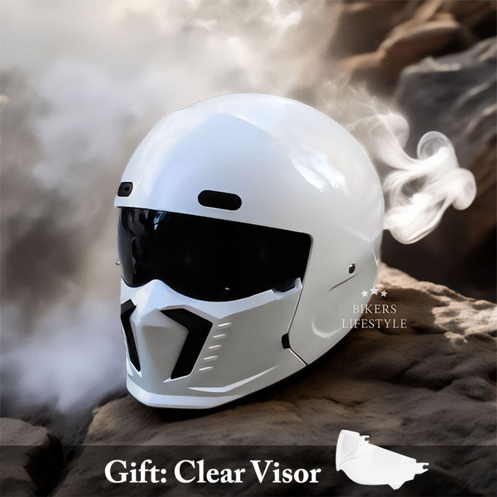 Unisex touring/commuter full face pilot helmet. Vintage design, DOT & ECE certified for safety.