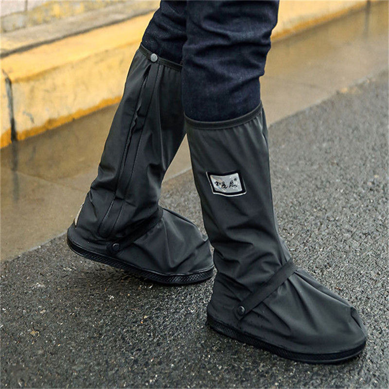 Anti-slip, unisex Storm Guard overshoes for ultimate rain protection. Durable shoe covers for wet weather cycling.
