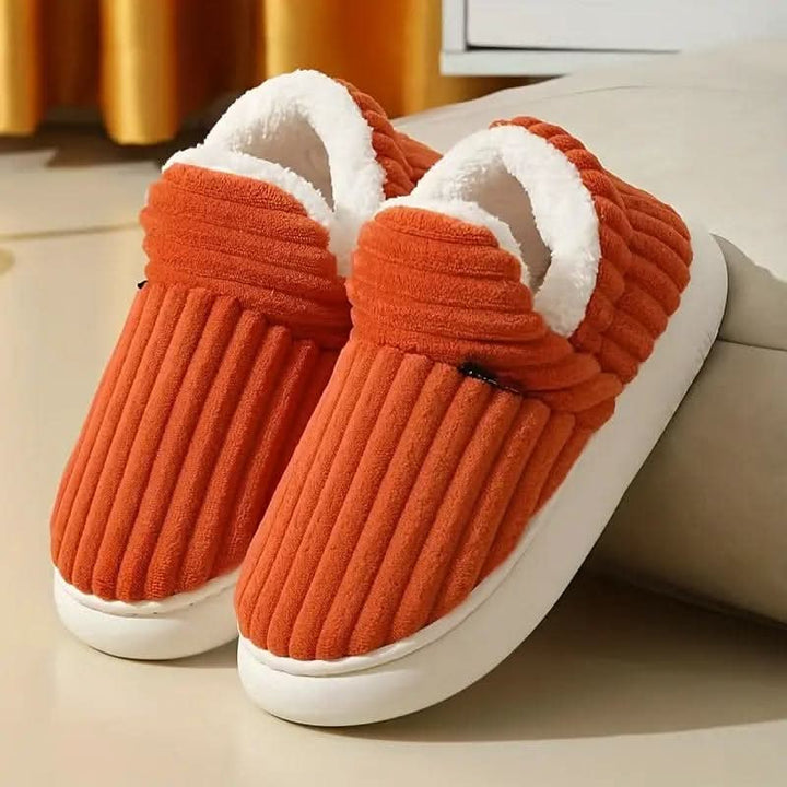 Soft thermal comfort slippers, perfect for cozy indoor unisex wear.