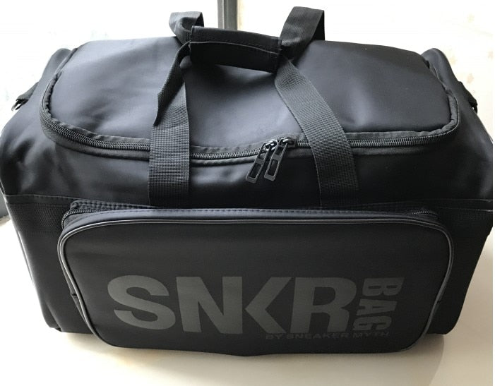 Unisex shoe storage travel bag, water-resistant and designed for easy transport of footwear.