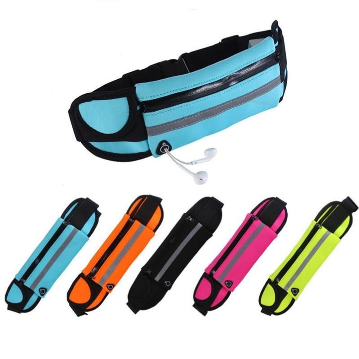 Lightweight waterproof running belt for men & women. Securely holds phone & essentials during workouts & outdoor activities.