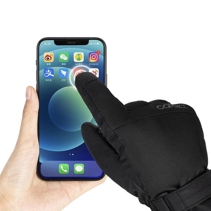 Waterproof winter gloves, unisex design, providing superior warmth for cold weather and snow.