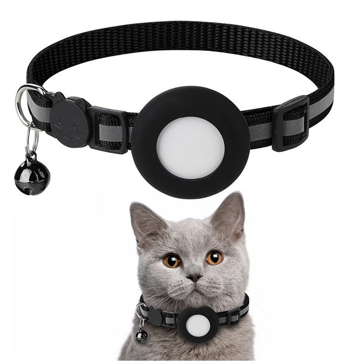 Safety-first cat collar for AirTag, featuring reflective stripes. Track your pet easily, ensuring nighttime visibility.