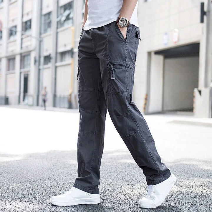 Men's multi-pocket utility cargo pants, stylish and comfortable for casual everyday fashion.
