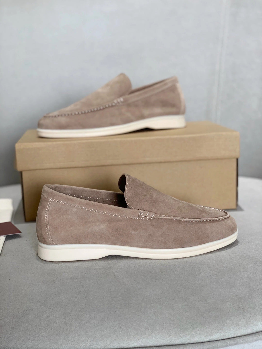 Everyday women's shoes: stylish slip-on loafers with superior comfort for elegant and casual outfits.