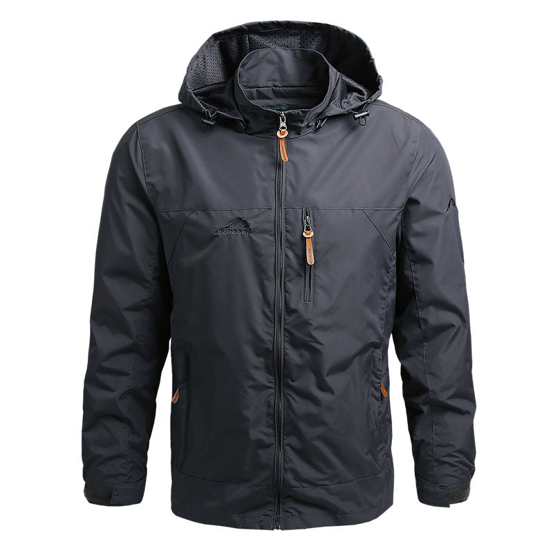 Modern men's hooded casual jacket, essential outerwear for everyday comfort and outdoor style.