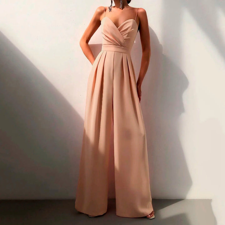 Chic women's elegant summer jumpsuit with a flattering silhouette, ideal for comfortable warm-weather fashion.