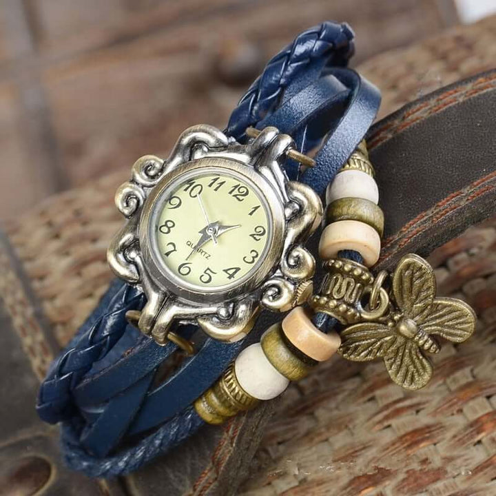 Vintage floral quartz watch for women, elegant bracelet accessory, perfect for everyday fashion.