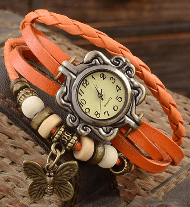 Versatile women's floral quartz watch, a vintage-inspired bracelet accessory for fashion-forward looks.
