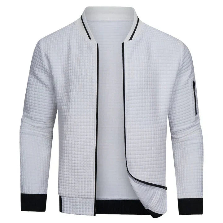 Versatile men's summer outerwear, ideal for travel & casual outfits. Features breathable lightweight fabric.