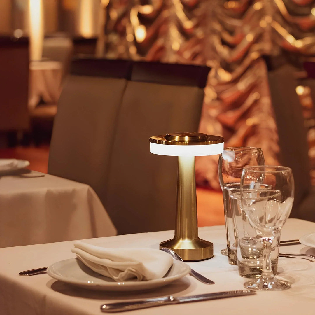 Wireless retro table lamp, dimmable with 3 color temps. Ideal for ambient home decor & portable lighting.