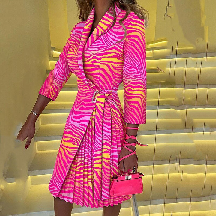 Fashionable women's houndstooth blazer dress, a chic and elegant midi design for modern sophisticated style.
