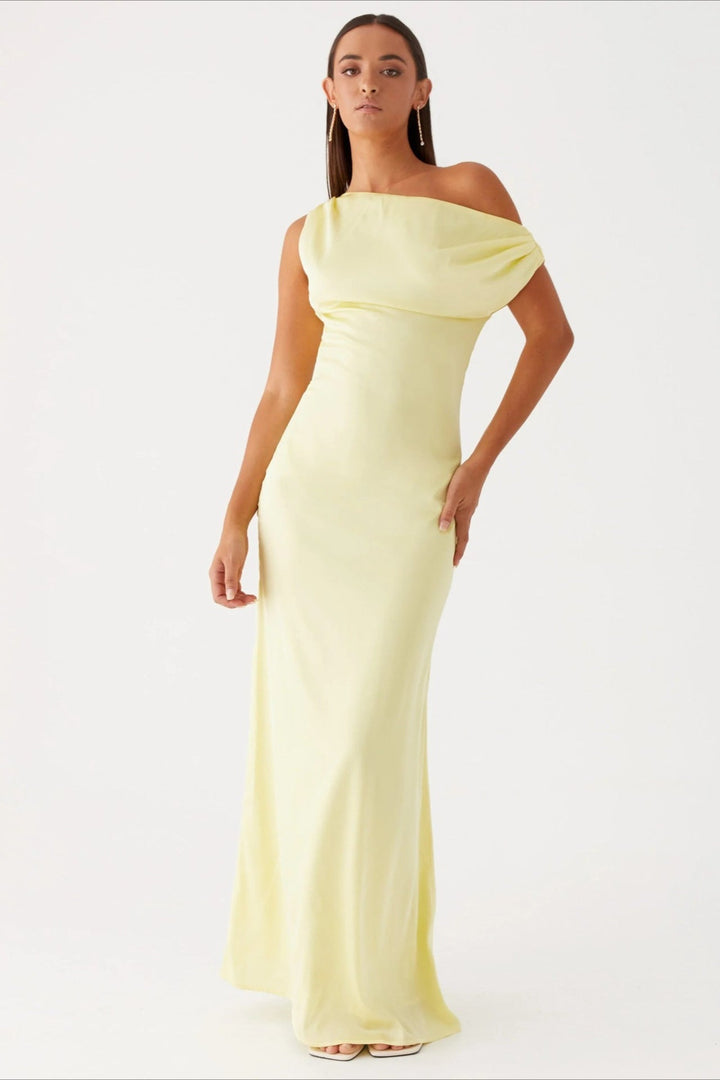 Women's special occasion dress: a high-waist maxi, elegant one-shoulder, and asymmetric cut.