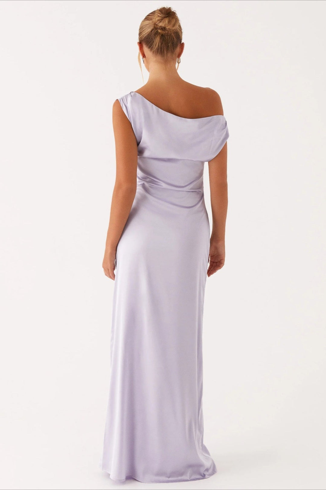 Elegant women's party gown, maxi length, high-waisted, with a chic one-shoulder asymmetric cut.