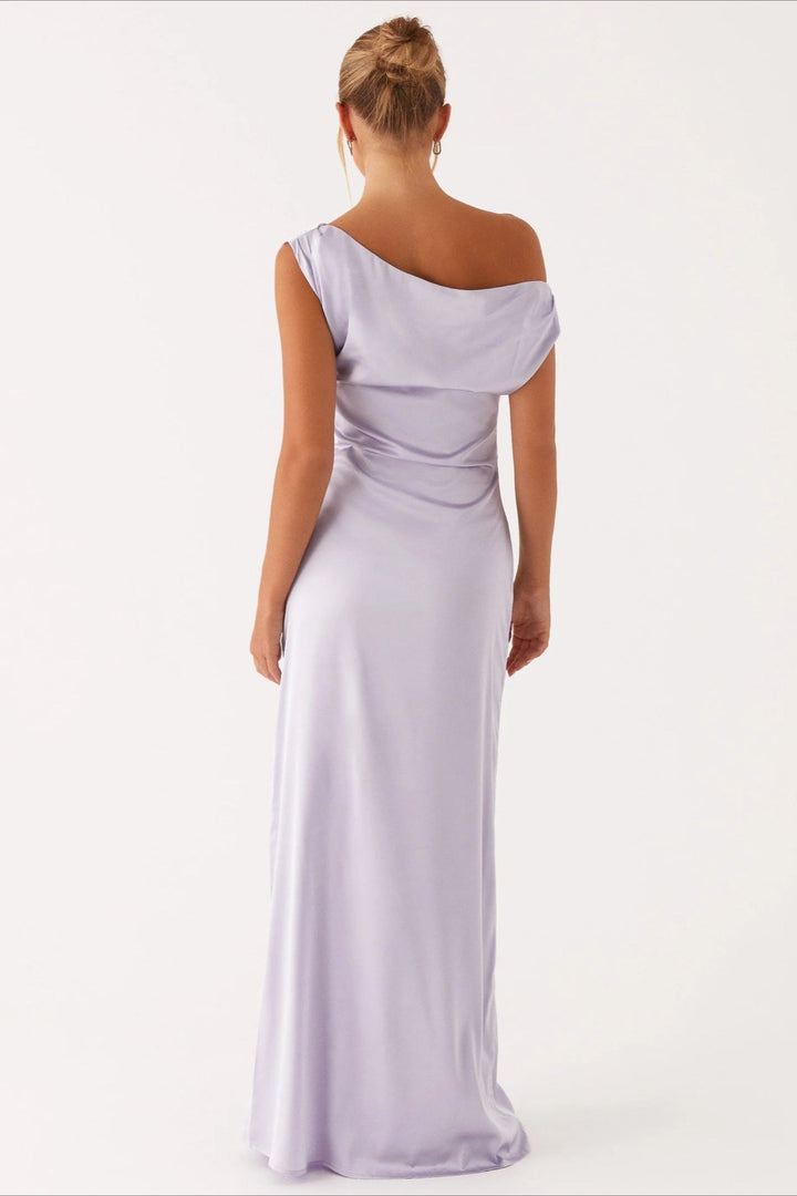 Elegant women's party gown, maxi length, high-waisted, with a chic one-shoulder asymmetric cut.