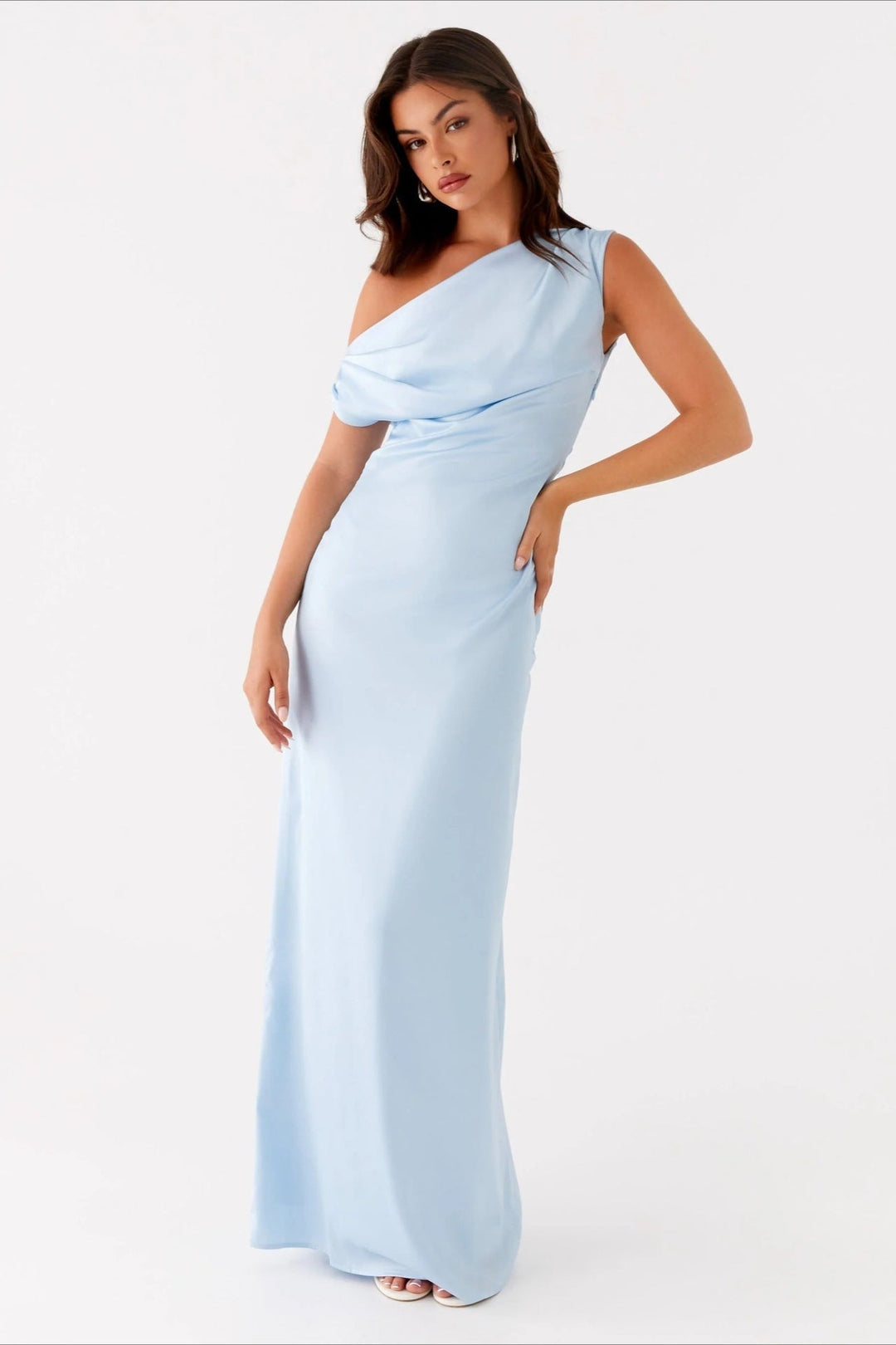 Elegant women's long dress, perfect as a formal evening gown or cocktail party attire.