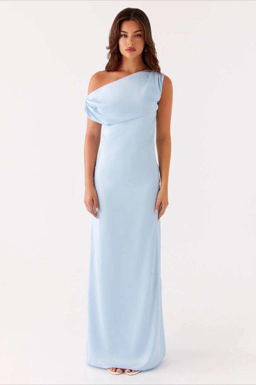 Formal women's evening gown, features a chic one-shoulder and high-waist asymmetric silhouette.