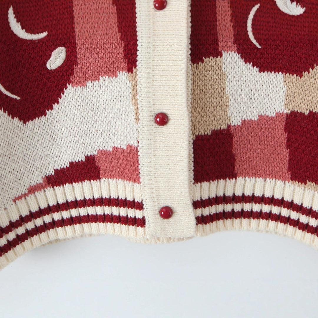 Trendy women's cropped floral cardigan, a feminine & cheerful jacket for spring & summer outfits.