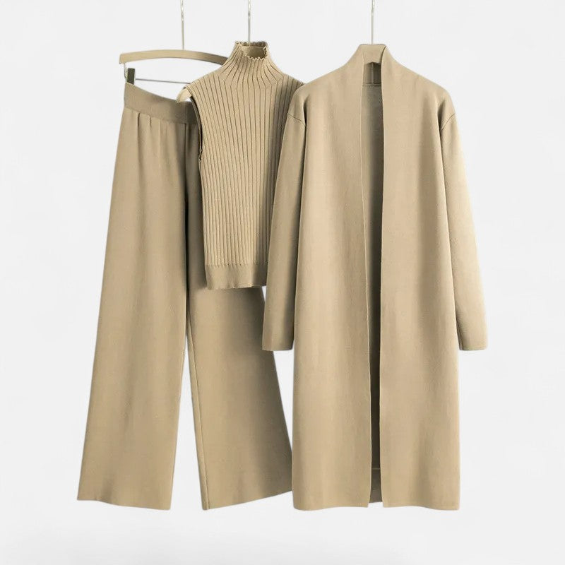 Complete women's 3-piece set: vest, cardigan, wide leg trousers. Perfect for a chic & comfortable layered look.